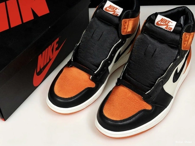 Bmlin Backboard Satin Air AV3725-010 Retro 1 Jordan Womens Shattered 0719